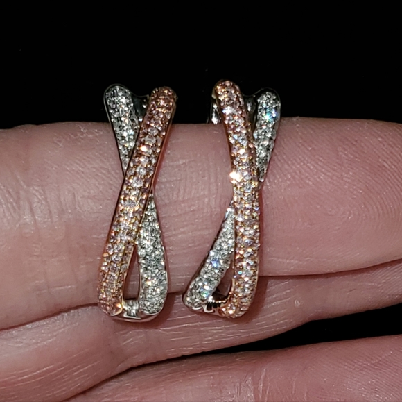 COPY - GORGEOUS 18KT GOLD NATURAL PINK DIAMOND EARRINGS - Picture 3 of 11